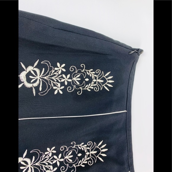 LOFT ANN TAYLOR Fit and Flair Midi skirt - Picture 5 of 8